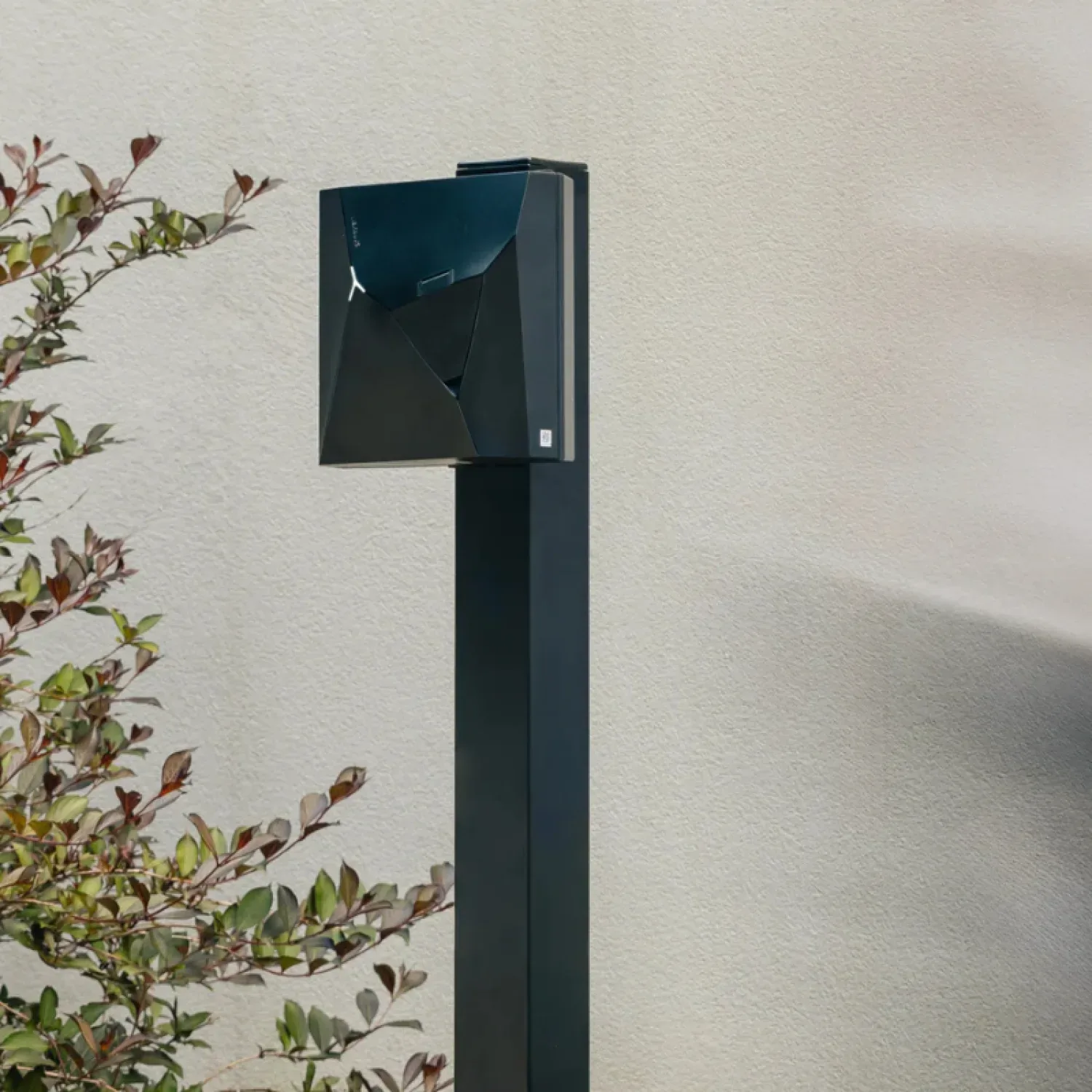 Jaunās paaudzes NexBlue elektroauto uzlādes stacijas – vieds risinājums Jūsu mājām un biznesam
